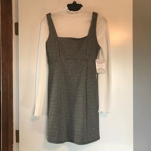 Cute long sleeve dress